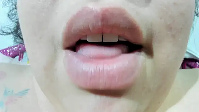 big_small_h0rny_ live sex cam