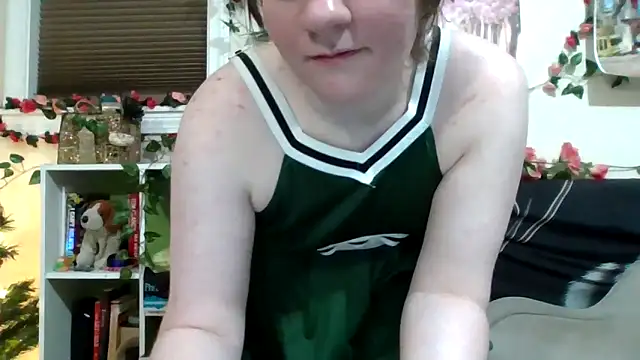 AverageRose's cam snapshot