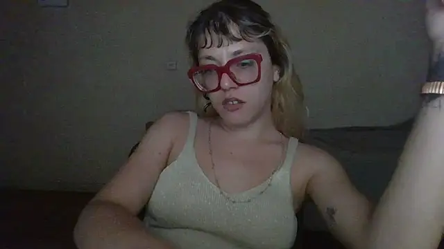 BlondieTami's cam snapshot