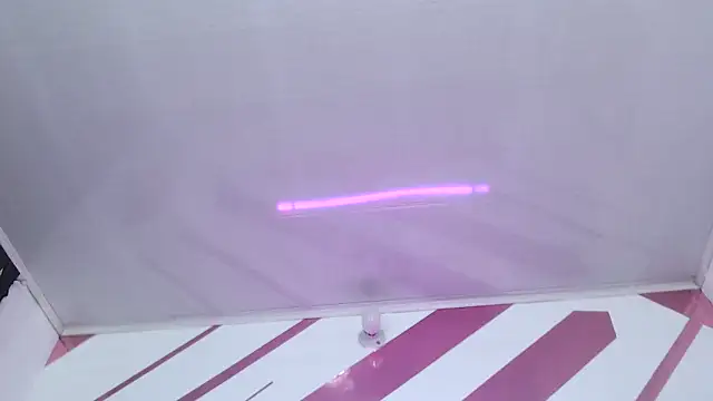 Kitten_Hot_ live sex cam