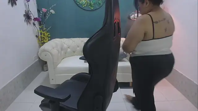 Miss_Shaira live sex cam