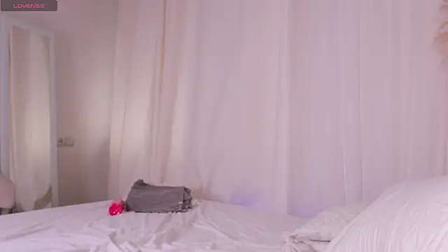 Sexydoll112 live sex cam