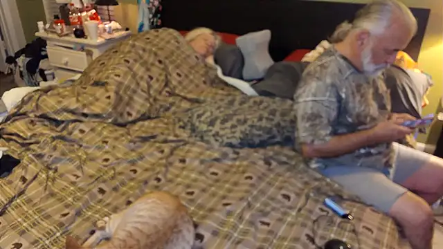 BigDaddyandSweetMama live sex cam