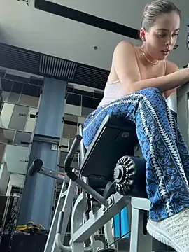 Alirawrz live sex cam