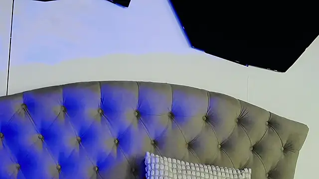 ChloeeDavis live sex cam