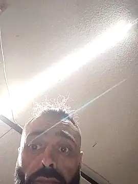 clu1983 live sex cam