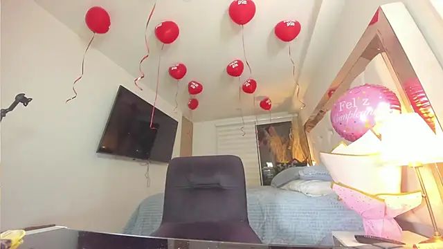 HOT_LADY_777 live sex cam