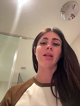 aus_queen live sex cam