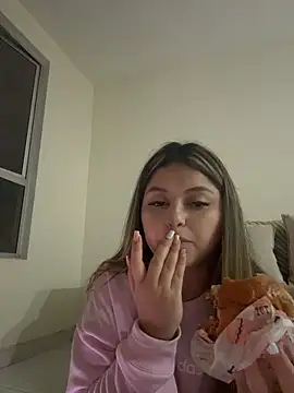 lunablossom_ live sex cam