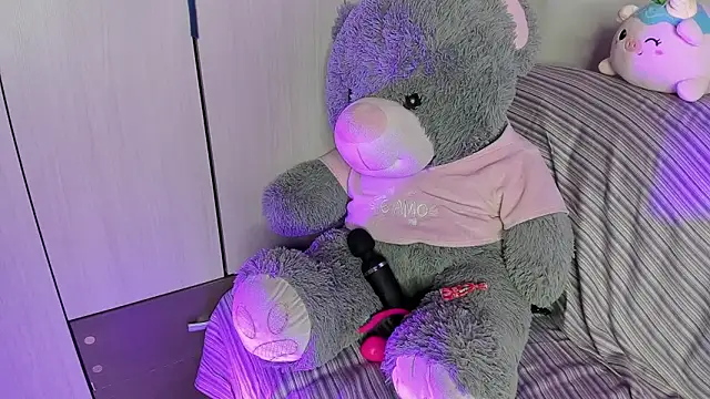 ViolettM's cam snapshot