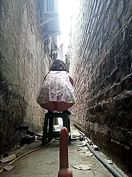 July-Asian's cam snapshot