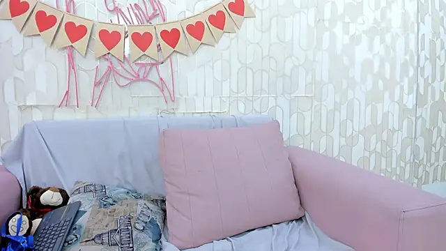 aniemorningstar's cam snapshot