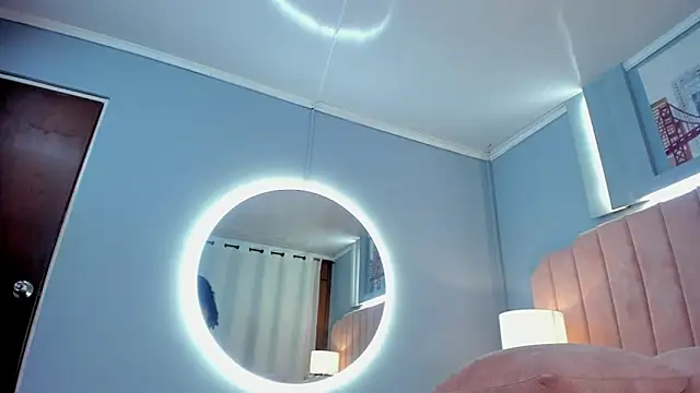 ninacrave_'s cam snapshot