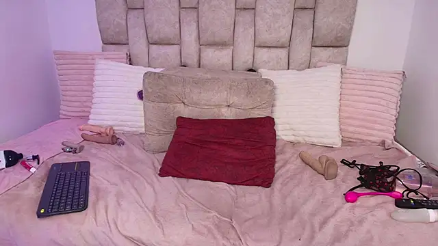 ciara_flor's cam snapshot