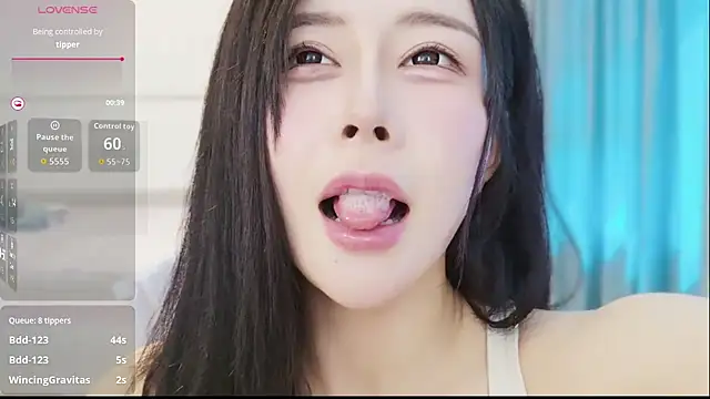 yiyi_3523's cam snapshot