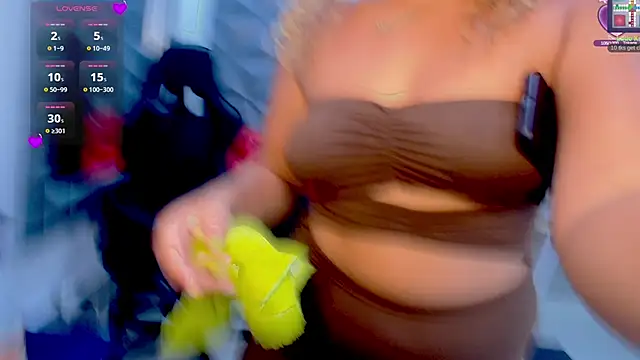 Cristal_War's cam snapshot