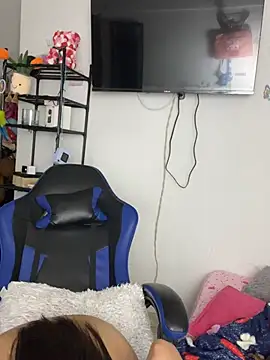 Milleradhara24 live sex cam