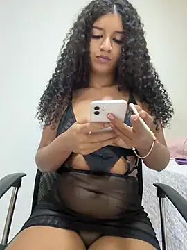 larajuli's cam snapshot