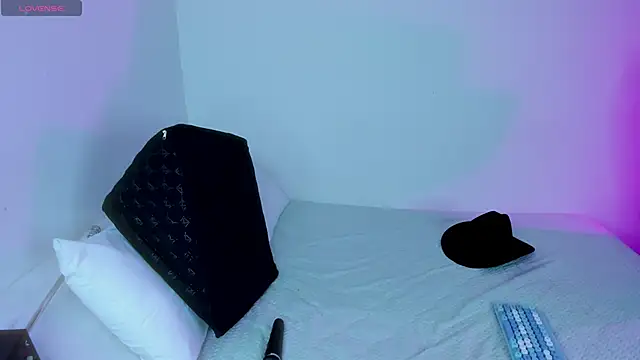 juana_glow's cam snapshot