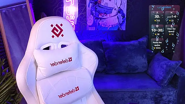 roxy_riot_'s cam snapshot