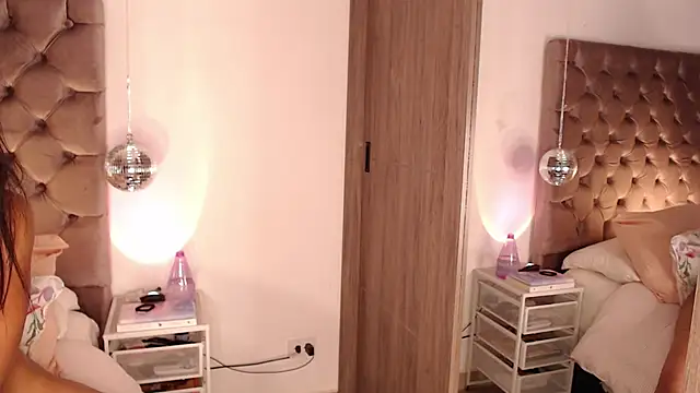 Roussmariehenao's cam snapshot