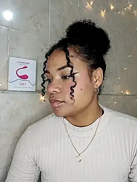 BrianaSweetxxx's cam snapshot