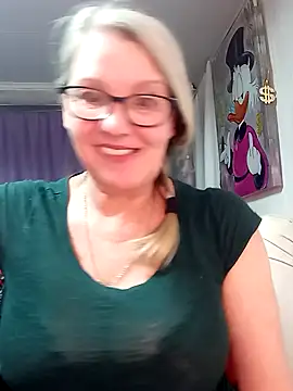 irinamaux live sex cam