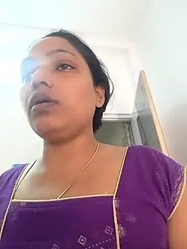 Hot-Tinaa live sex cam