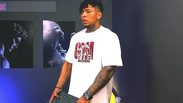 bradley_smith live sex cam