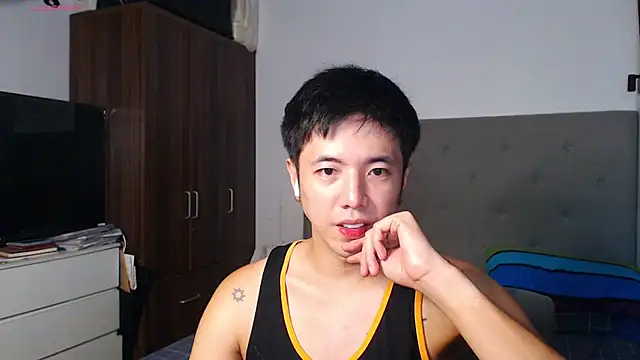 Addictiveboi live sex cam