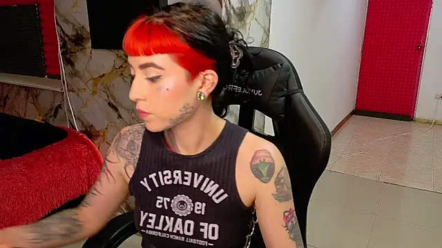 nova_kitttyy's cam snapshot