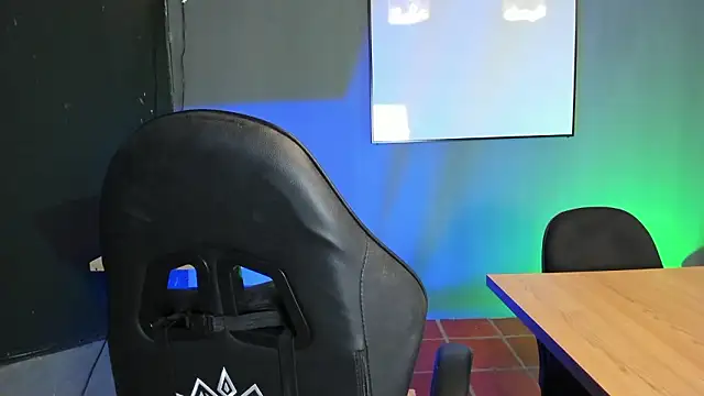 jasmincollin_'s cam snapshot