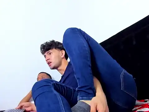 camilo_model live sex cam