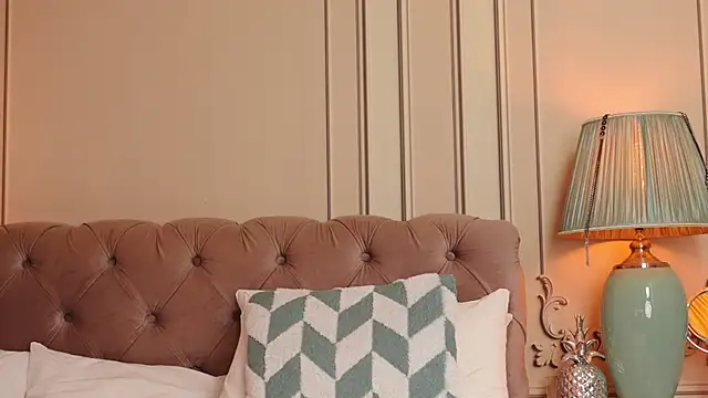 MayaVixxen live sex cam