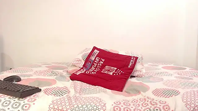 Aroon_Stonne live sex cam