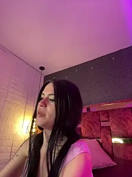 Veronicaa_lodge1's cam snapshot