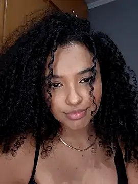 pandinhagamer live sex cam