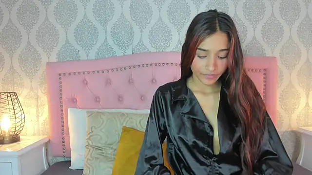 luciana_lopez_7's cam snapshot