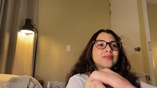 xSelena live sex cam