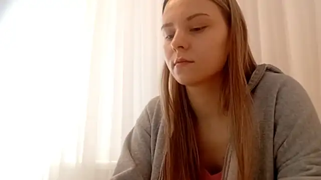 CrackShirker's cam snapshot