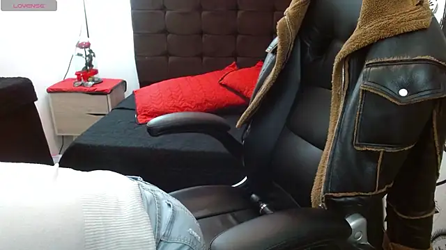 AlexandraJones_'s cam snapshot