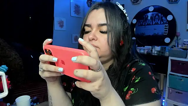 Luise_Meyrink live sex cam