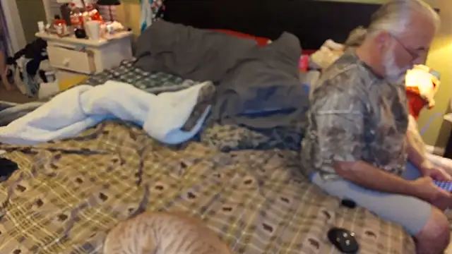 BigDaddyandSweetMama live sex cam