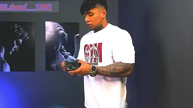 bradley_smith live sex cam