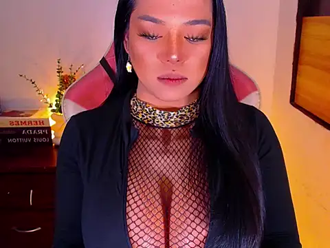 SeducingMonica live sex cam