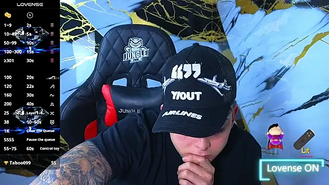 Kevin22_222 live sex cam