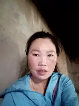 blonde_blg's cam snapshot