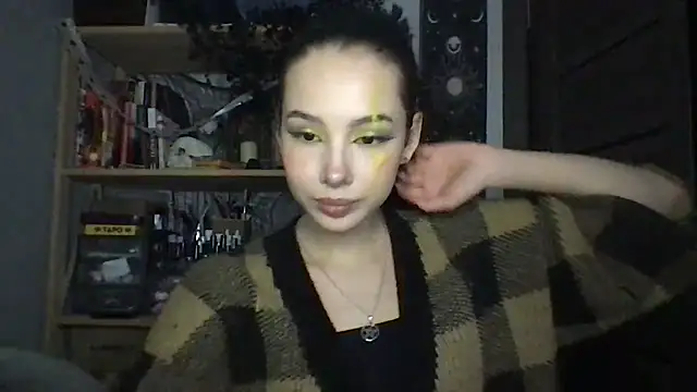 Yuna5343 live sex cam