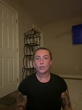 bratfigure's cam snapshot