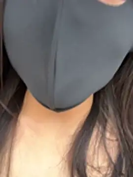 Carlin-yiyi live sex cam